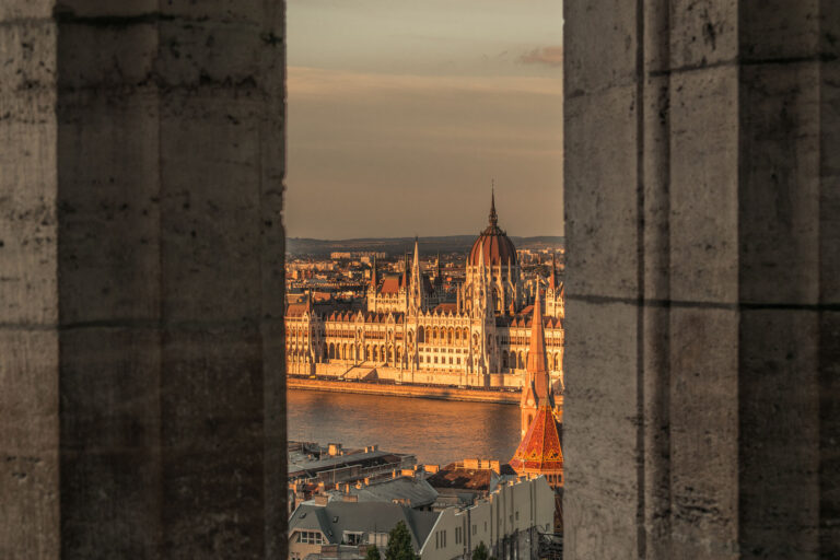 Budapest photographer for tourists captures Parliament by Attila Kapodarca