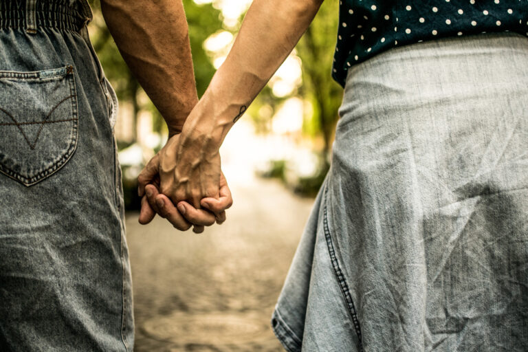 Budapest photographer for tourists captures love in Budapest